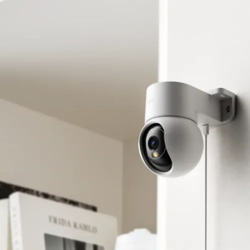 Imou Ranger Mini camera head rotated showing 360 degree pan tilt coverage and AI tracking Tech Tools BD